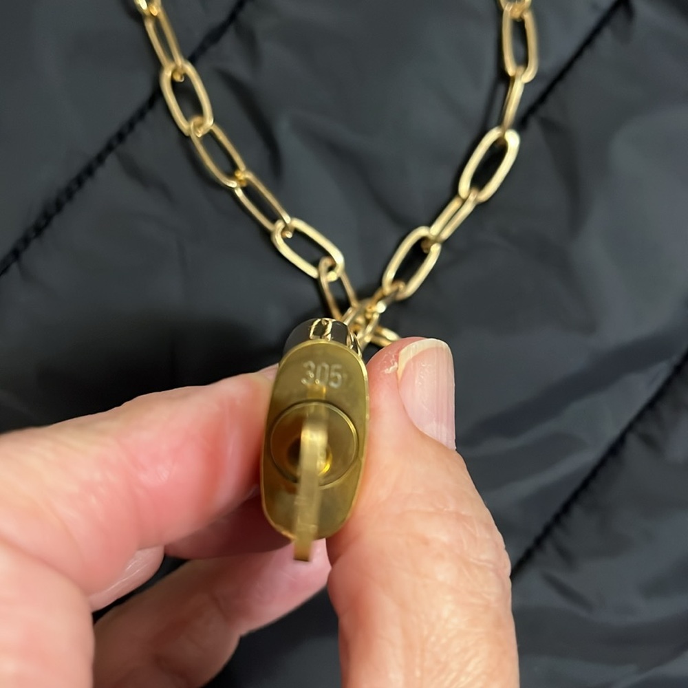 100% Authentic Louis Vuitton Lock & Key Necklace #305 LV NECKLACE - Picture 4 of 11
